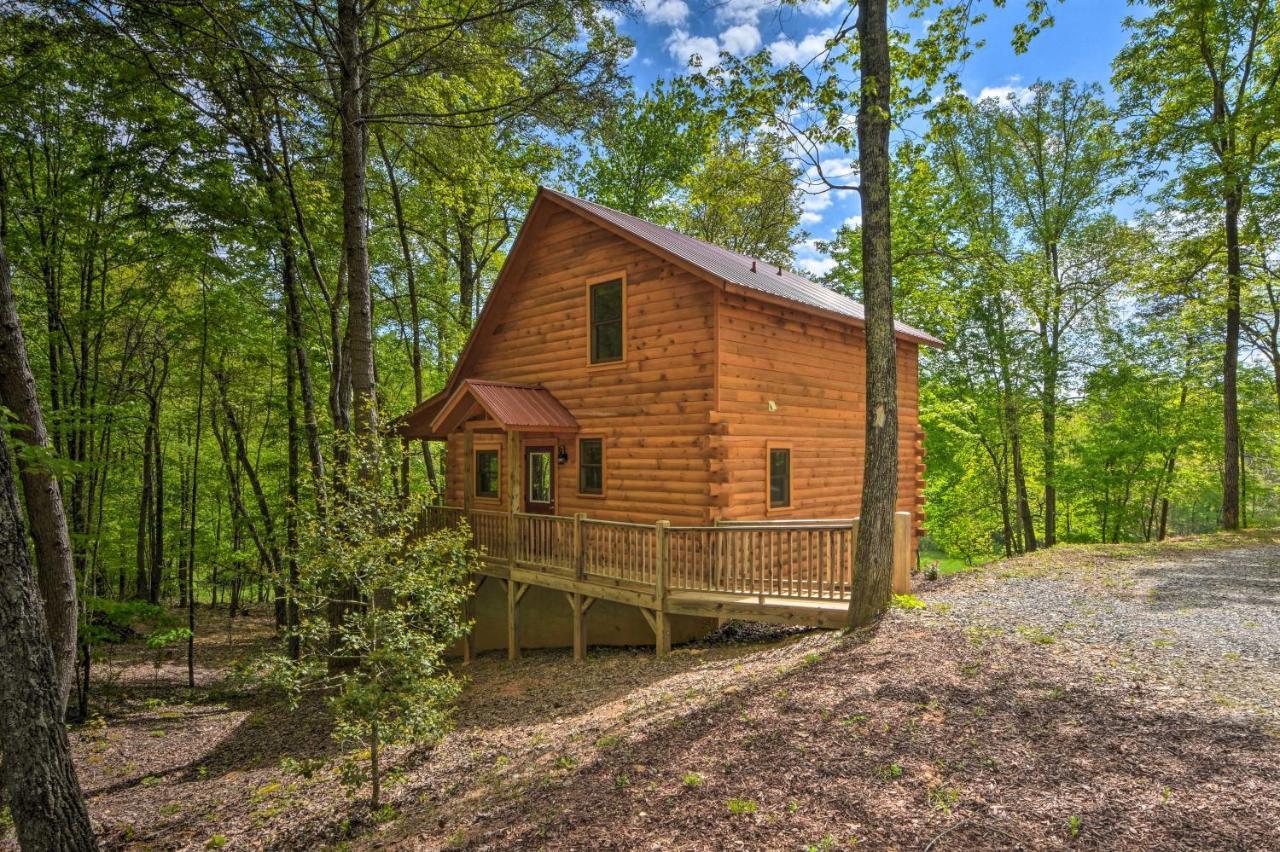 Murphy Cabin With Spacious Deck And Forest Views! Экстерьер фото